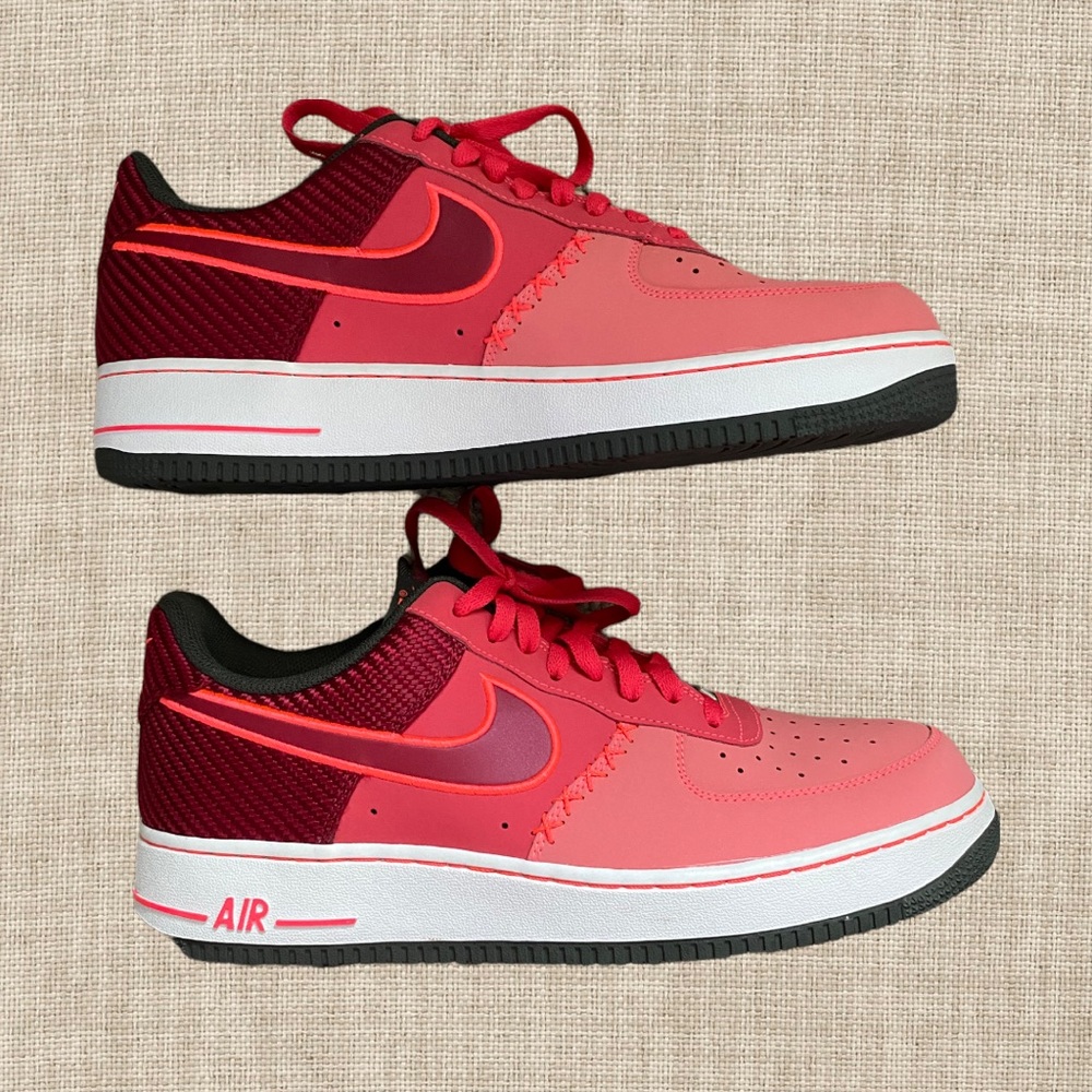 Amazing NWOT Nike Air Pink & Red Sneakers, Size 12 US